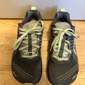 listing-status-banner